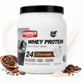 Hammer Whey Protein čokoladni izolat proteina sirutke sa zrnima kakaa i proteinskim prahom